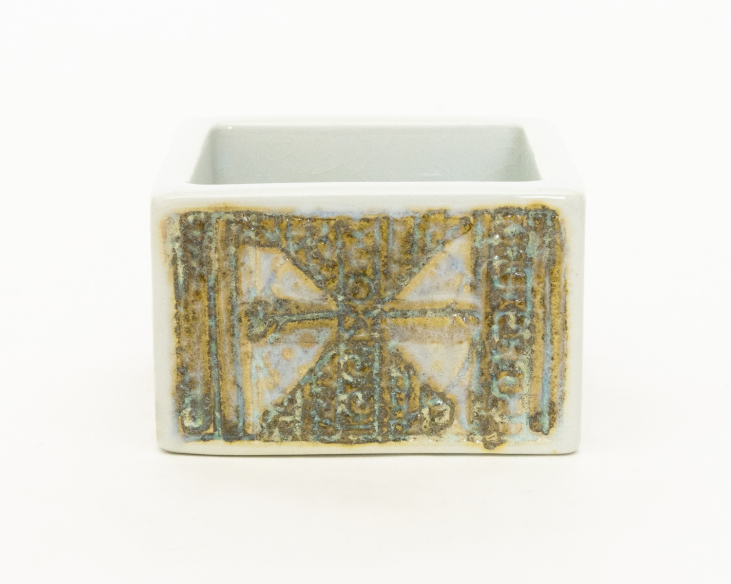 ロイヤルコペンハーゲン　ビンテージ・テネラの重厚感あるキャンドル立て！美品です！ ロイヤルコペンハーゲン Tenera キャンドルスタンド｜Candle Stand by