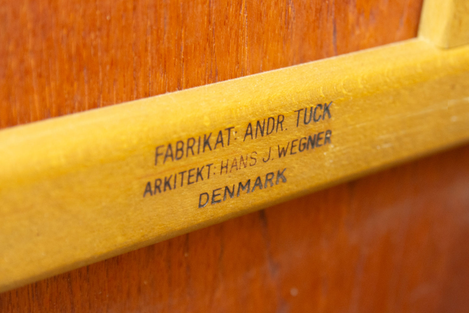 Hans J. Wegner�ʥϥ󥹡�J���������ʡ��� AT310 Dining Table �̲�������ơ����ơ��֥� | �������ƥ󥷥������˥󥰥ơ��֥롦�������ࡦ��������