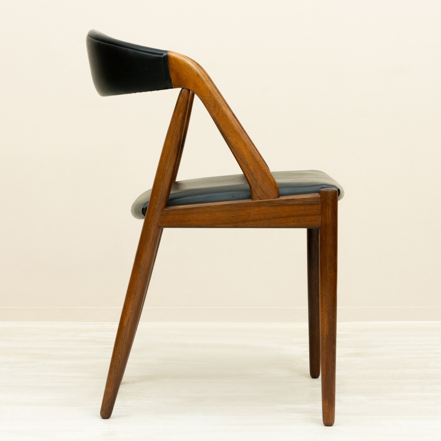 NV31 Rosewood Dining Chair by Kai Kristiansen