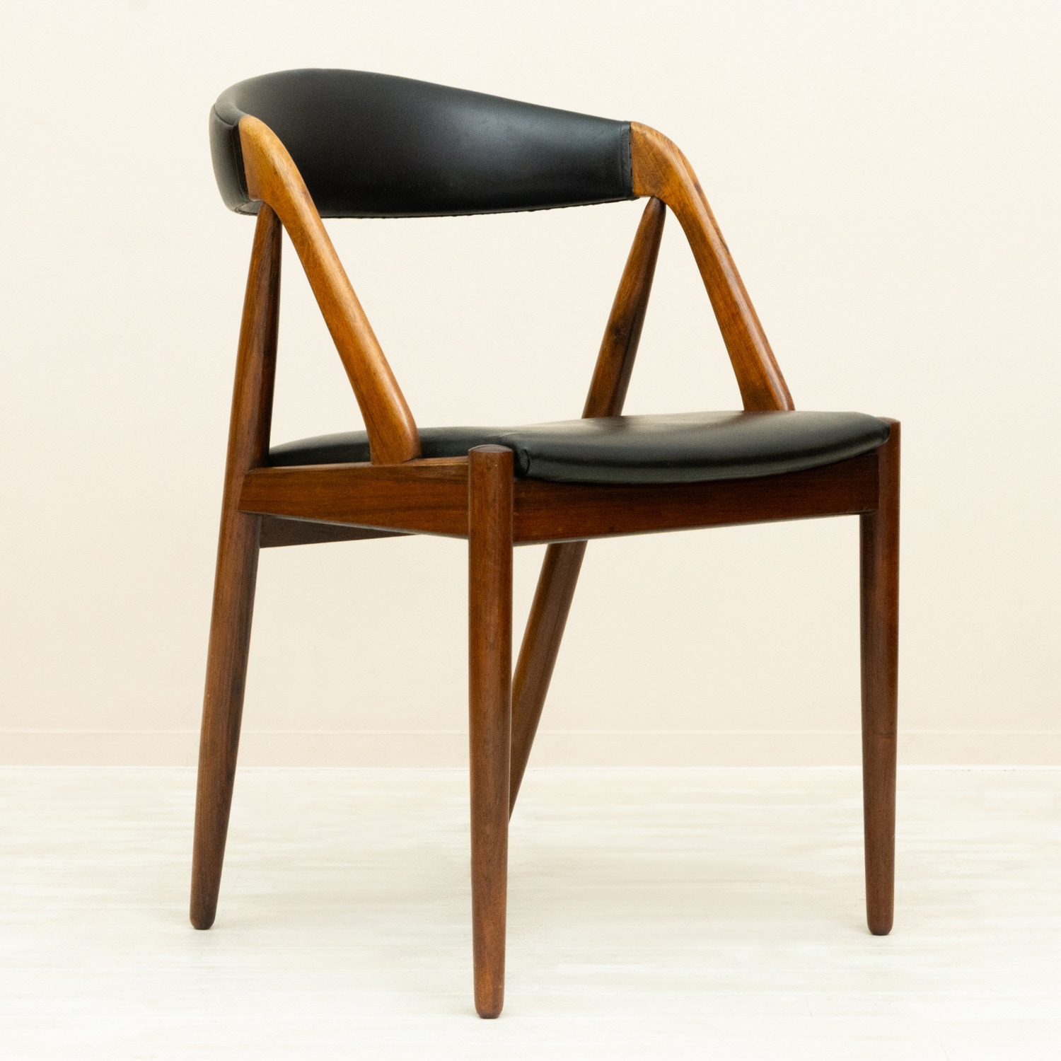 NV31 Rosewood Dining Chair by Kai Kristiansen