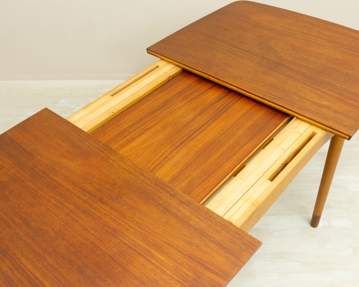 Dining Table by Finn Juhl(�ե��󡦥桼��)