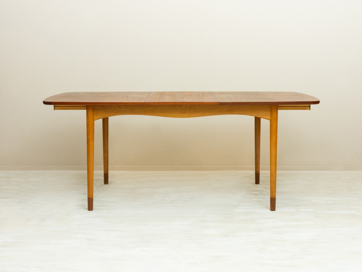 Dining Table by Finn Juhl(�ե��󡦥桼��)
