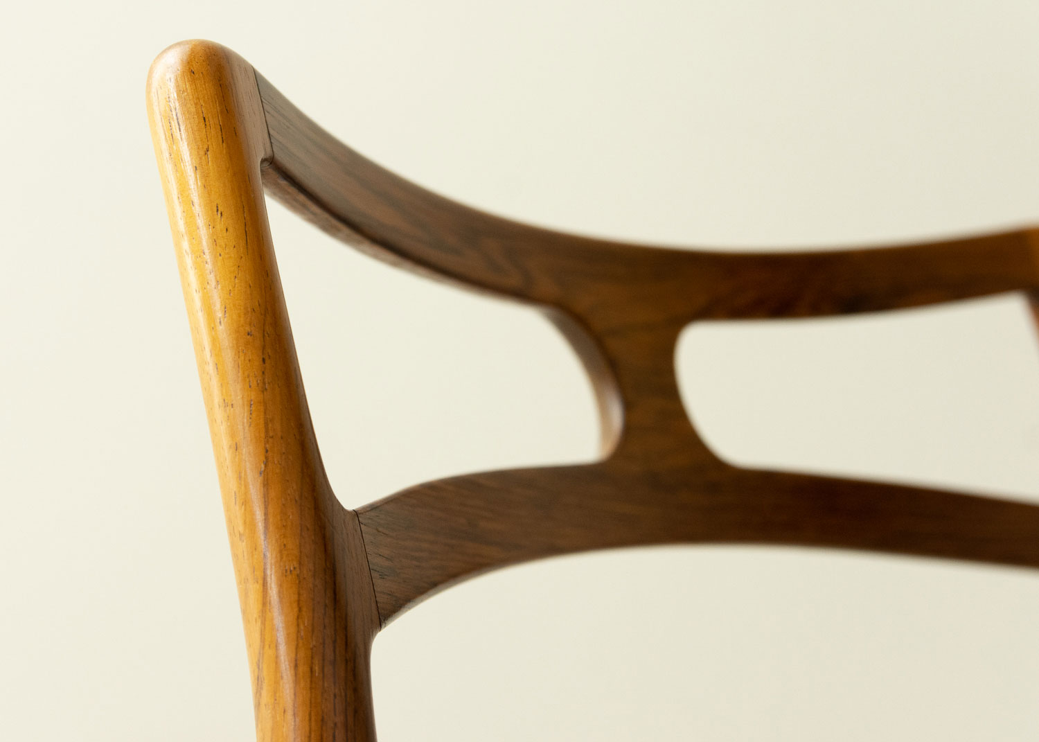 ヨハネス・アンダーセン モデル94 ダイニングチェア ローズ