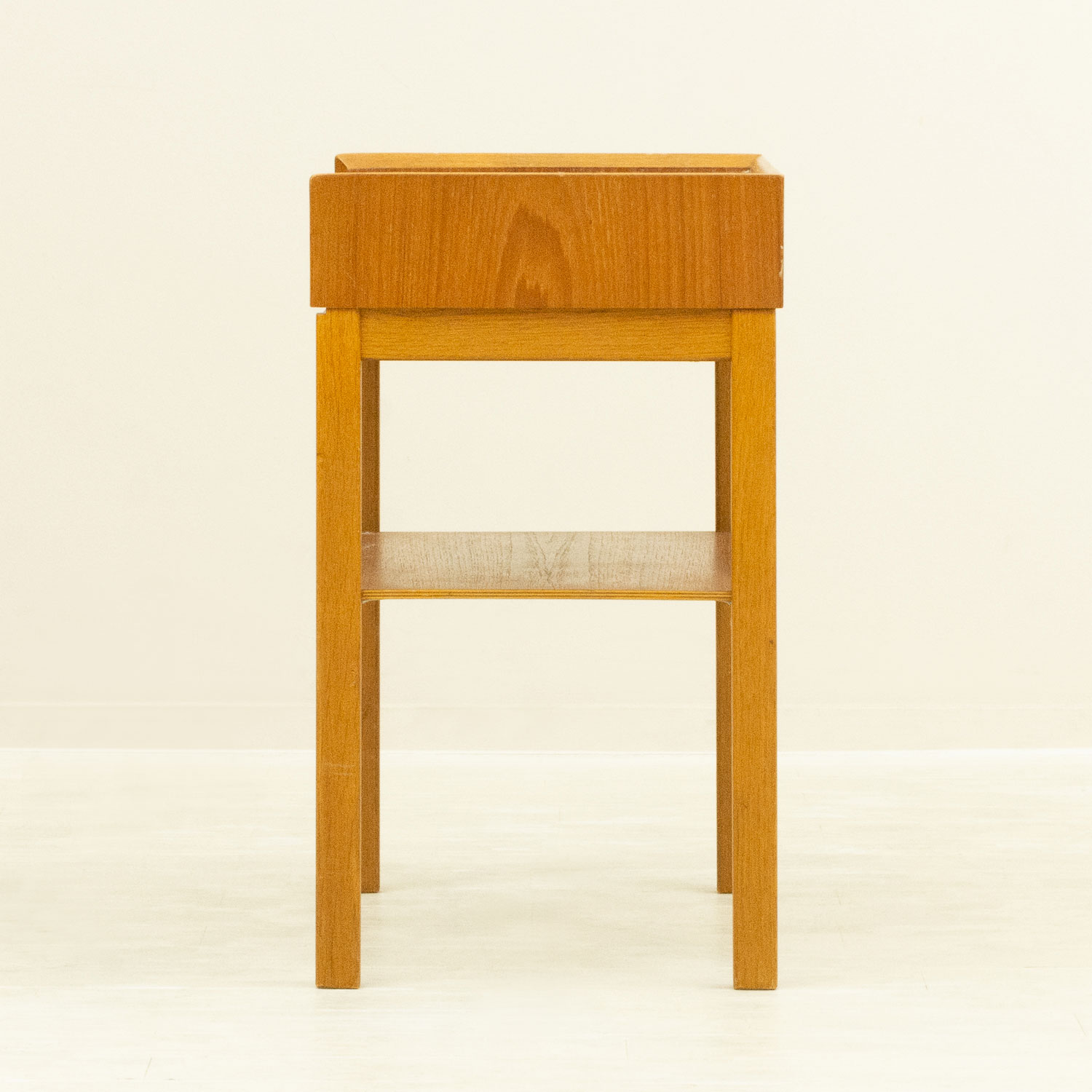 ���⡼��������� ���������ǥ� �������ߥ������� ��Swedish Vintage Teak & Oak Small Chest���̲�������ơ������٥åɥ����ɡ����ظ����������Ф��⤵4cm��