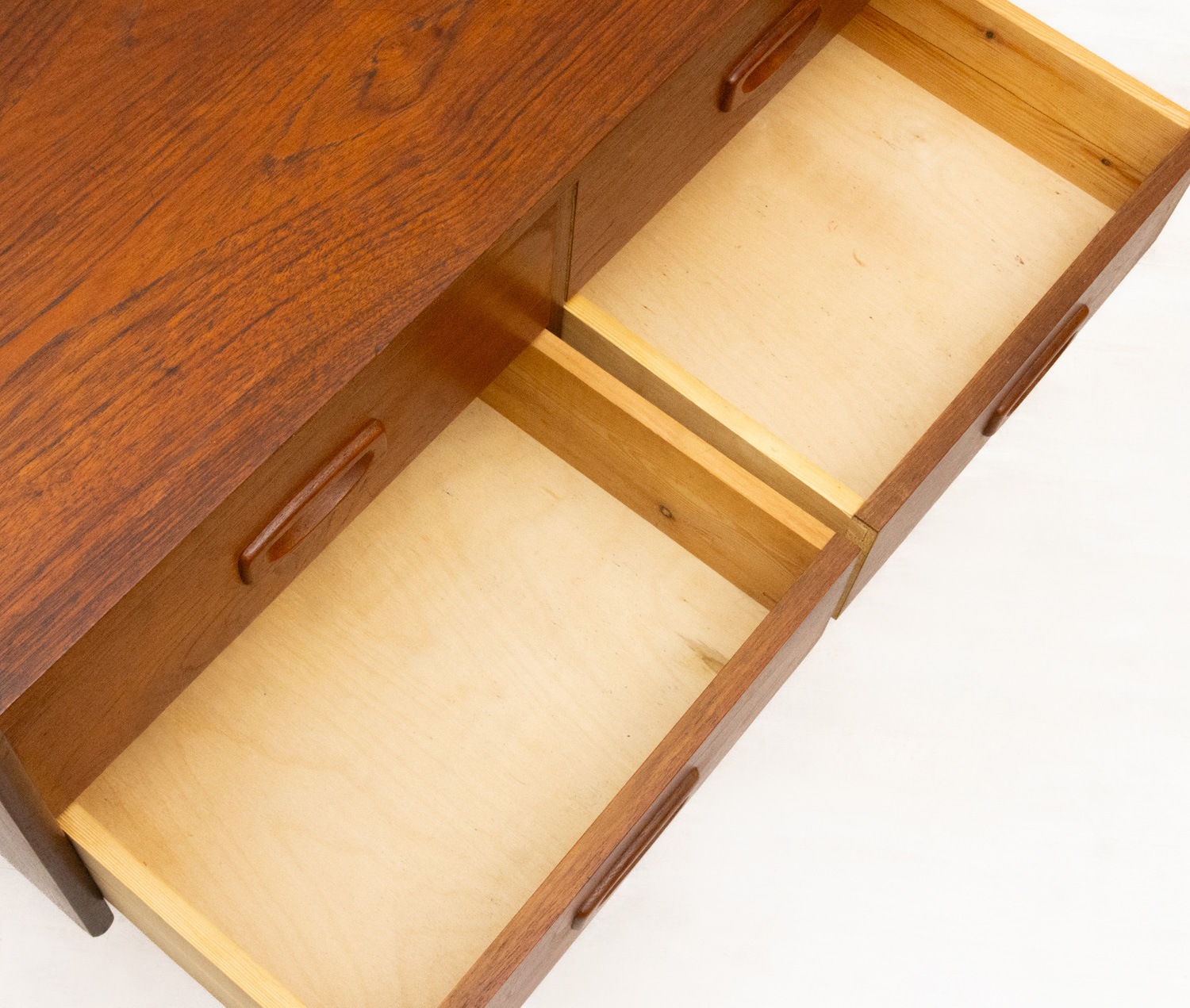 Teak Chest�å������� �������� �̲�������ơ���  ��Ǽ�ȶ�