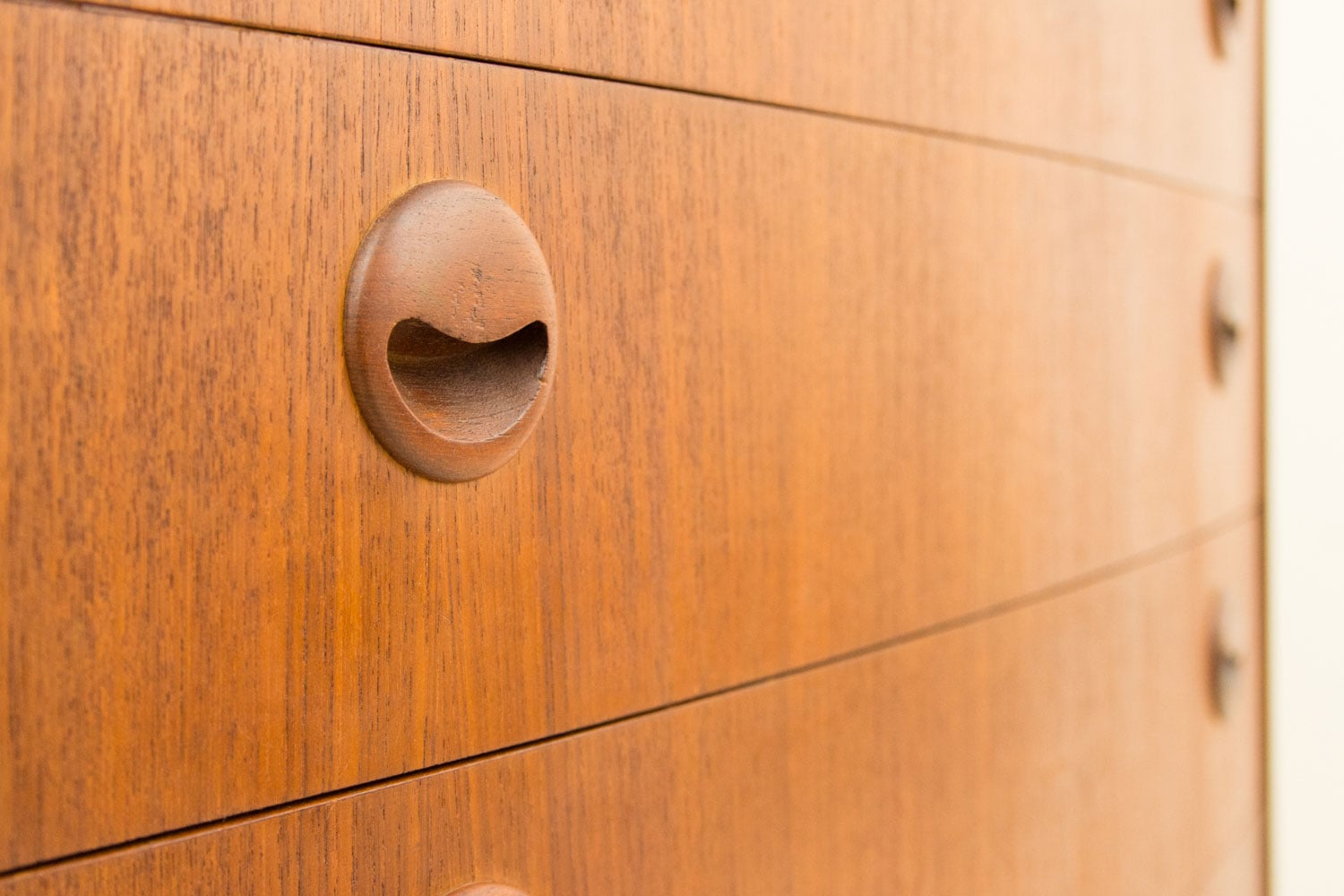 7�ʥ������ȡʸ��դ��˥ǥ�ޡ��� �������� ��Danish Vintage Teak 7-Drawer Chest with Key���̲�������ơ����������ե졼���