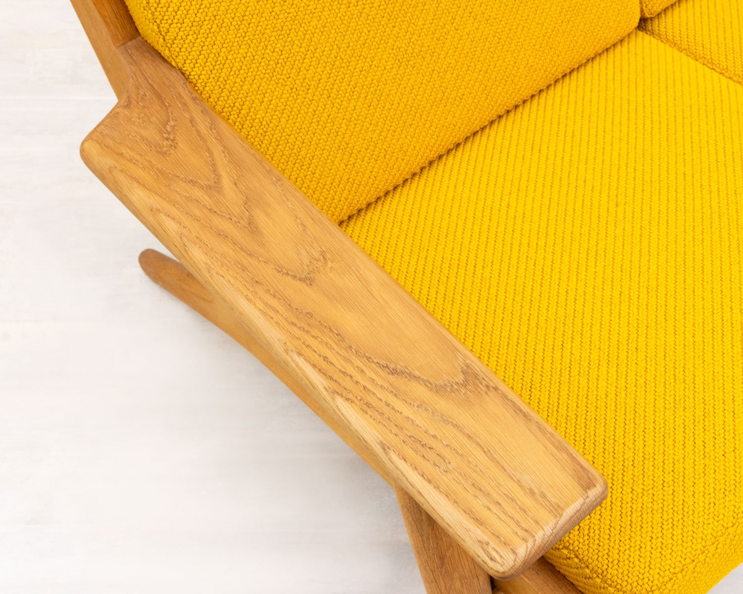 Hans J. Wegner�ʥϥ󥹡��������ʡ��� GE290 3 Seater Sofa �̲�������ơ������ե� | 1950ǯ�塦�����ޡ�������������ࡦ���ͳݤ�