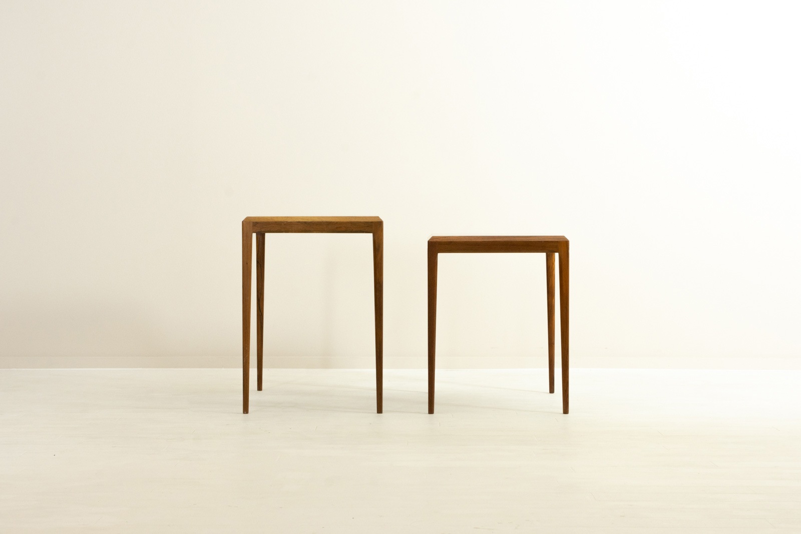 ネストテーブル 北欧デザイナーズヴィンテージ家具の通販