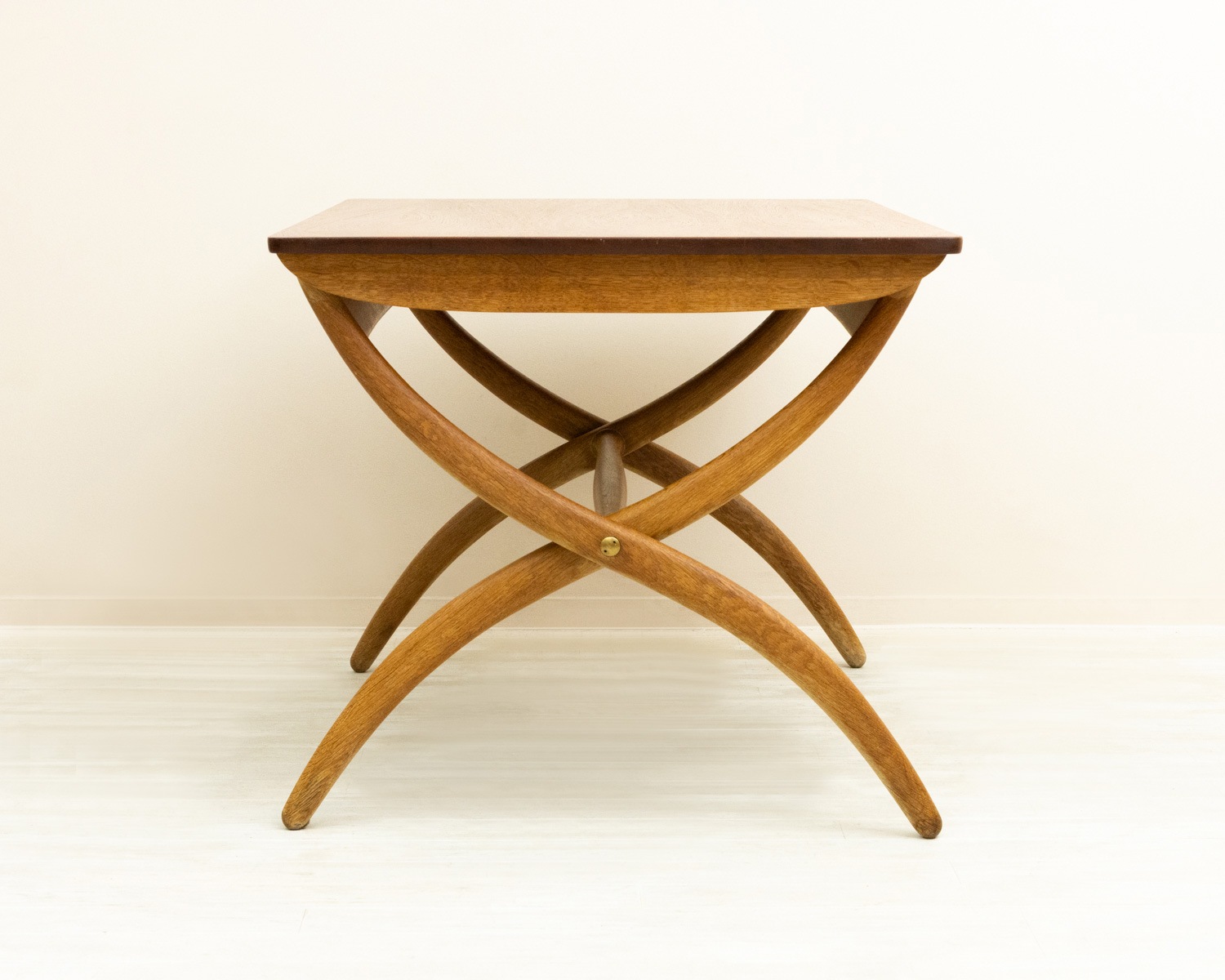 Adjustable Table by Ole Wanscher 