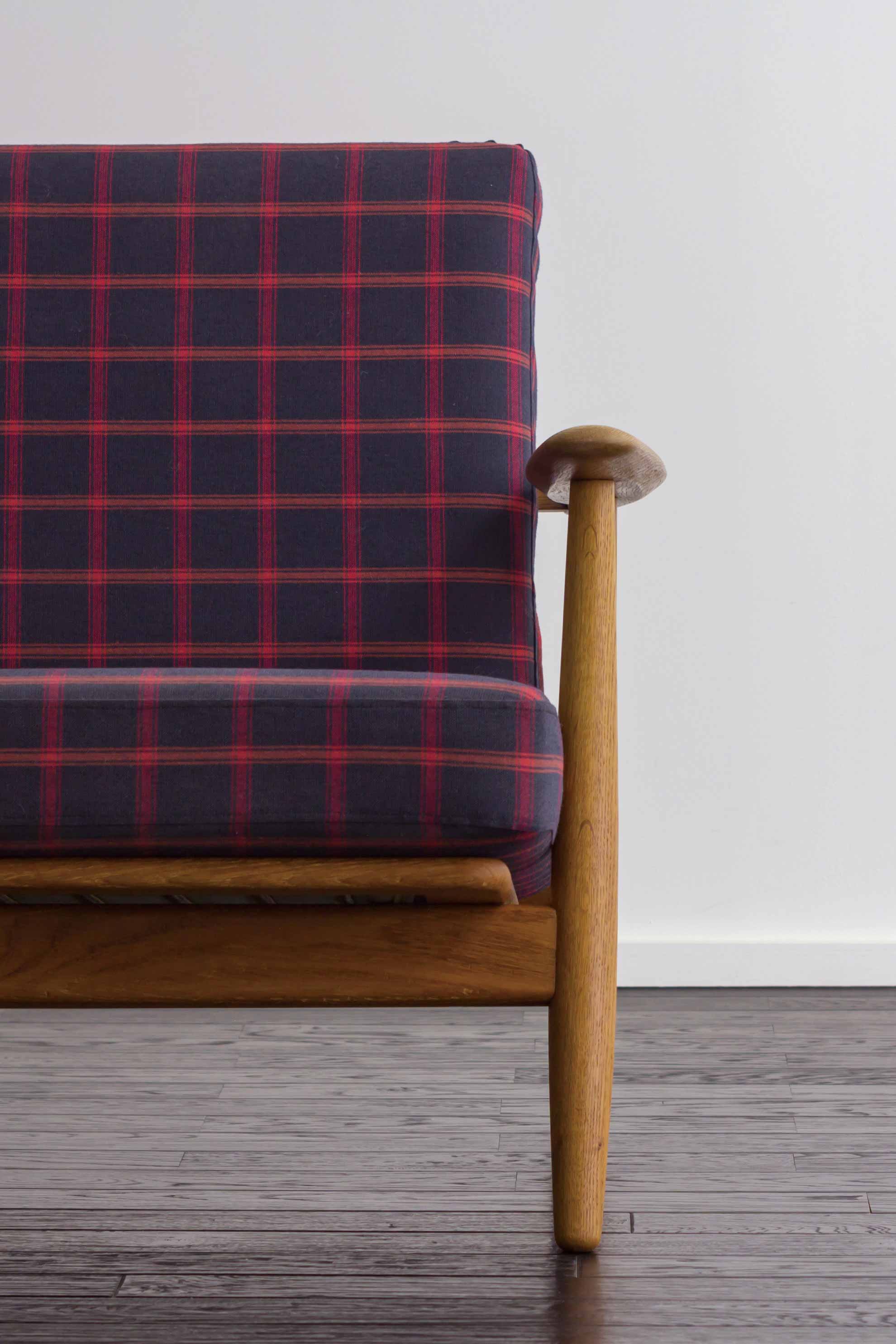 GE240 3seaters Sofa by Hans J Wegner