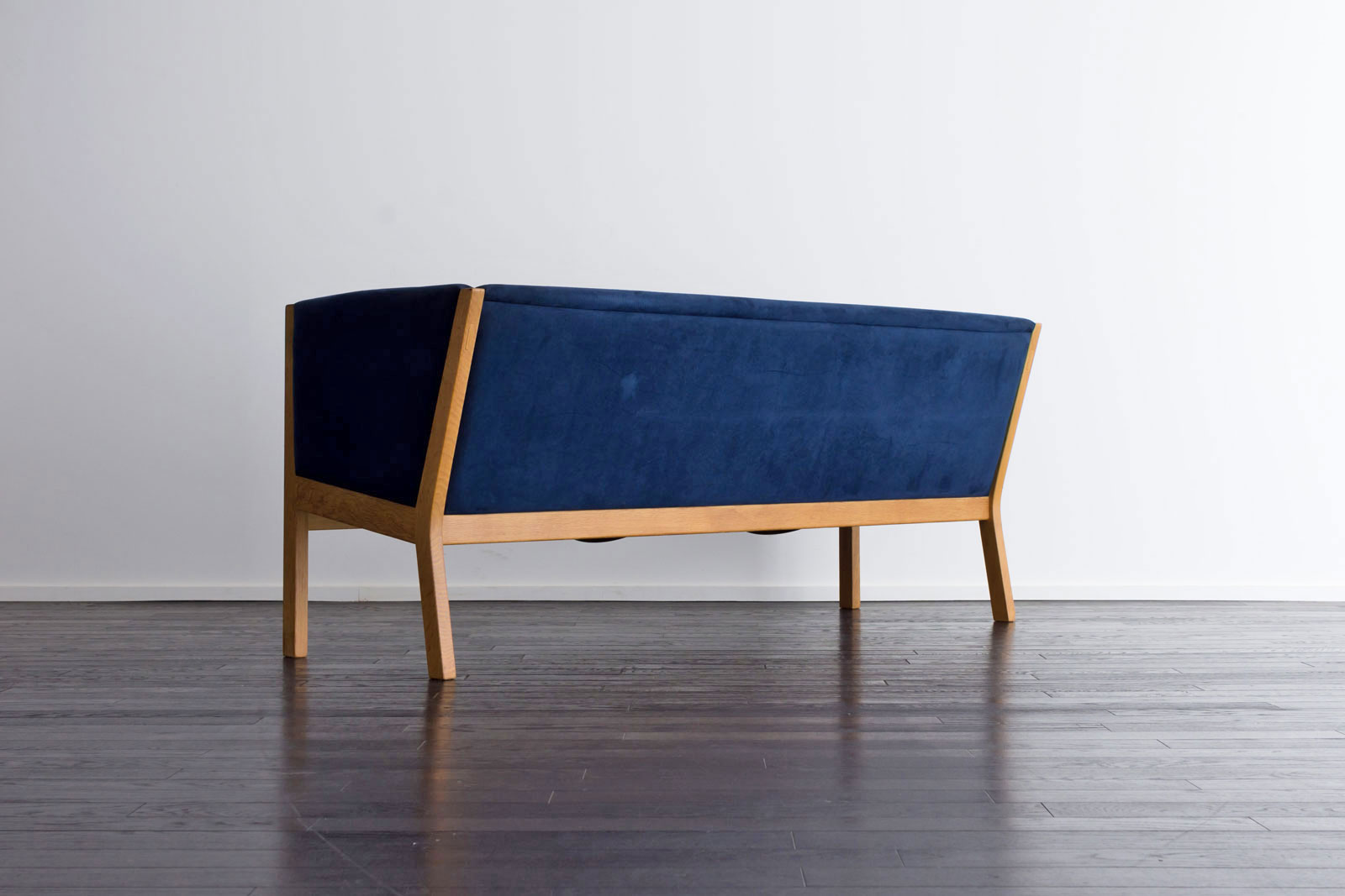 GE285 Sofa by Hans J Wegner