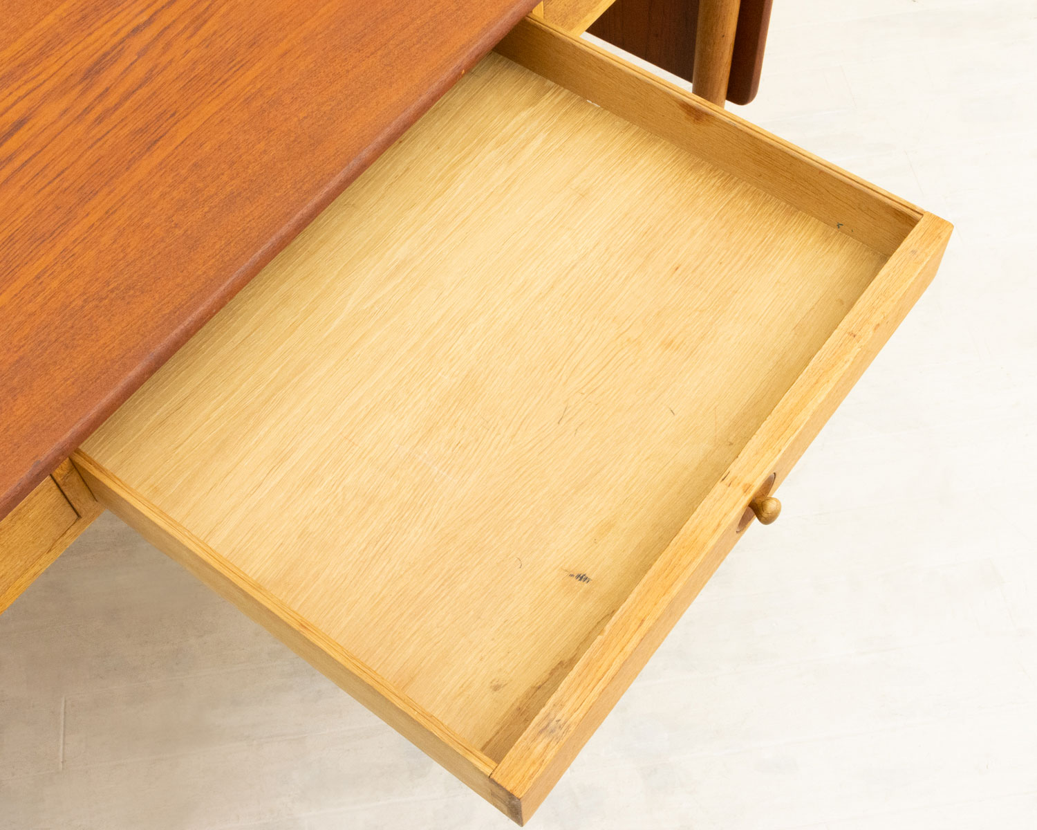 Hans J. Wegner�ʥϥ󥹡�J���������ʡ��� AT305 Drop Leaf Desk �̲�������ơ��� | 1950ǯ�塦�������ࡦ�������ࡦ�ǥ���
