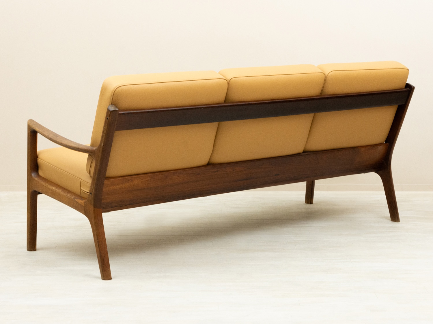 166 3人掛け ソファ オーレ・ワンシャー ローズウッド 北欧ビンテージ