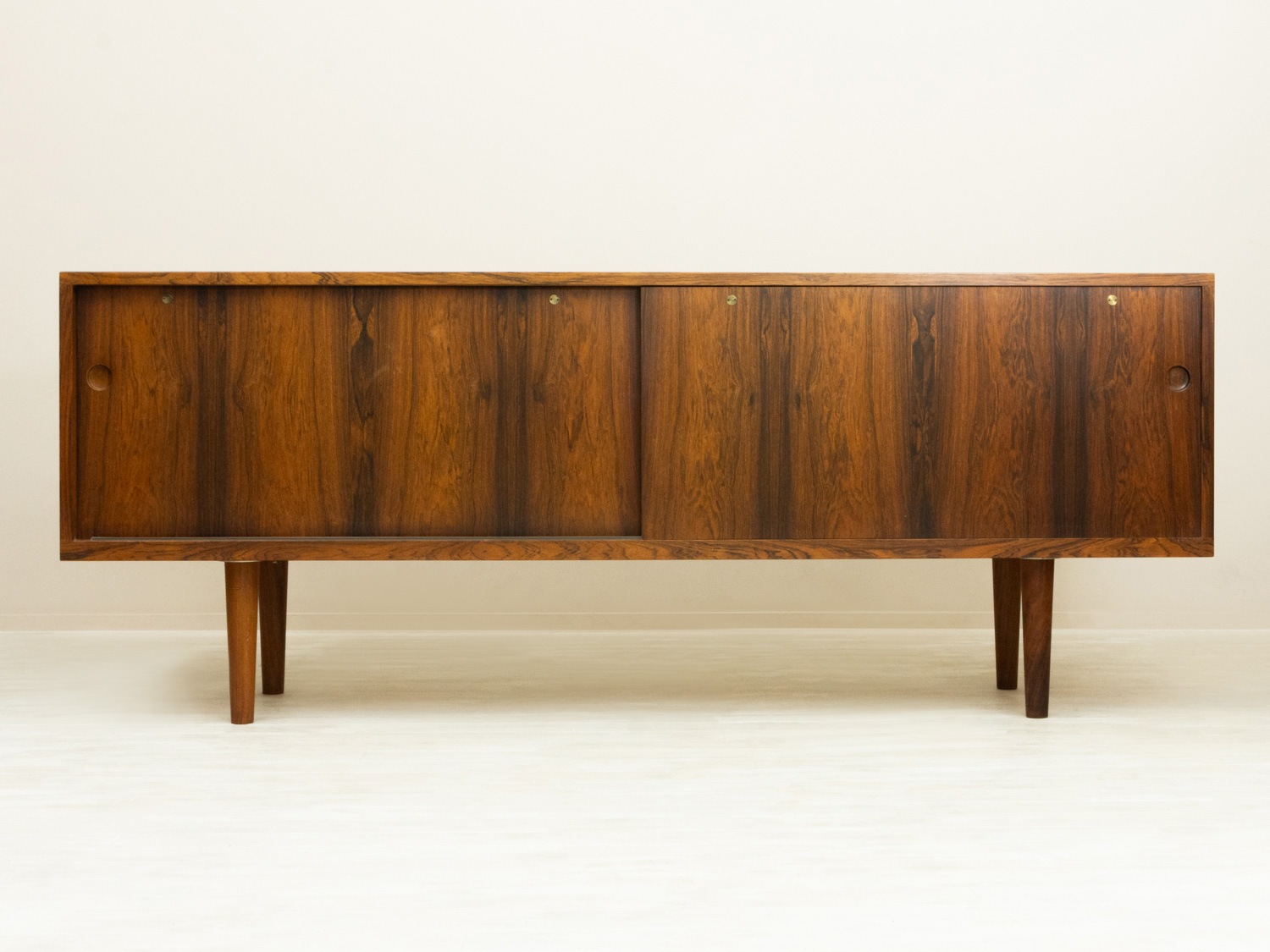 RY26 Rosewood Sideboard by Hans J. Wegner(�ϥ󥹡�J���������ʡ�)