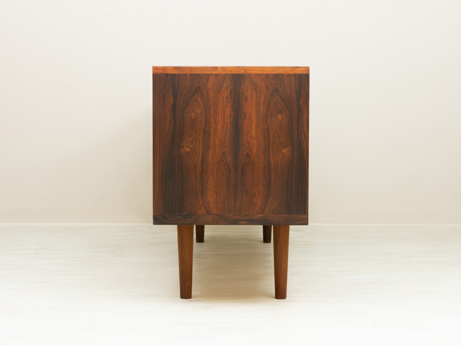 RY26 Rosewood Sideboard by Hans J. Wegner(�ϥ󥹡�J���������ʡ�)