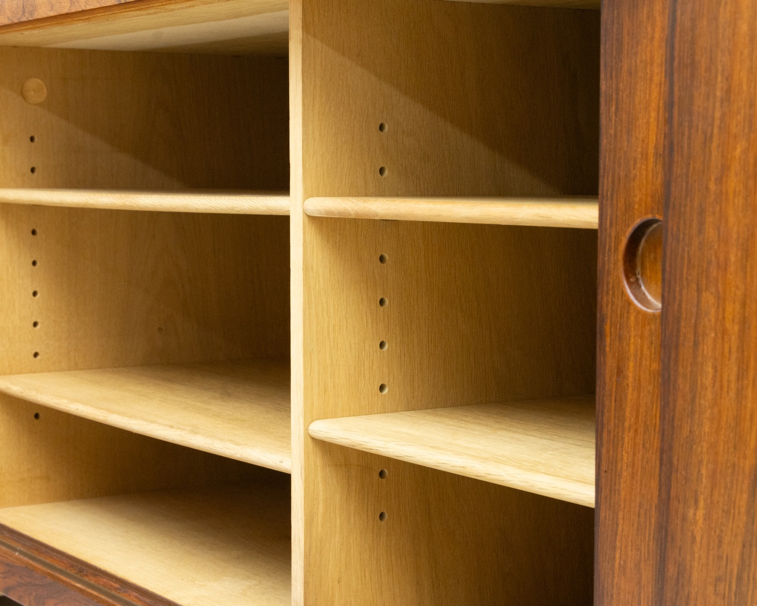 RY26 Rosewood Sideboard by Hans J. Wegner(�ϥ󥹡�J���������ʡ�)