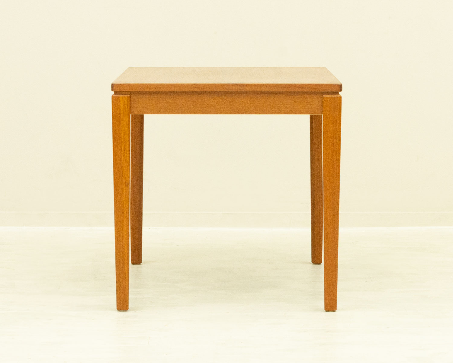 ���⡼��ơ��֥� �ǥ�ޡ��� ������ơ��� ��Danish Vintage Small Table�ʥ������ࡿ�̼��ž夲��