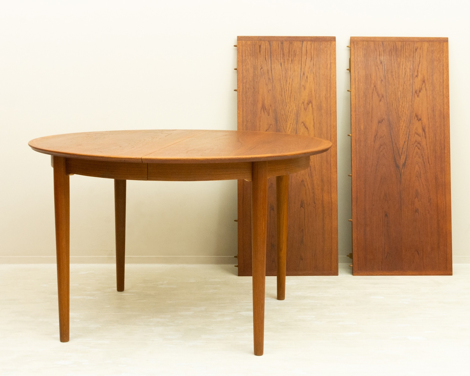 アルネ・ボッダー ダイニングテーブル Model227 ローズウッド 北欧家具