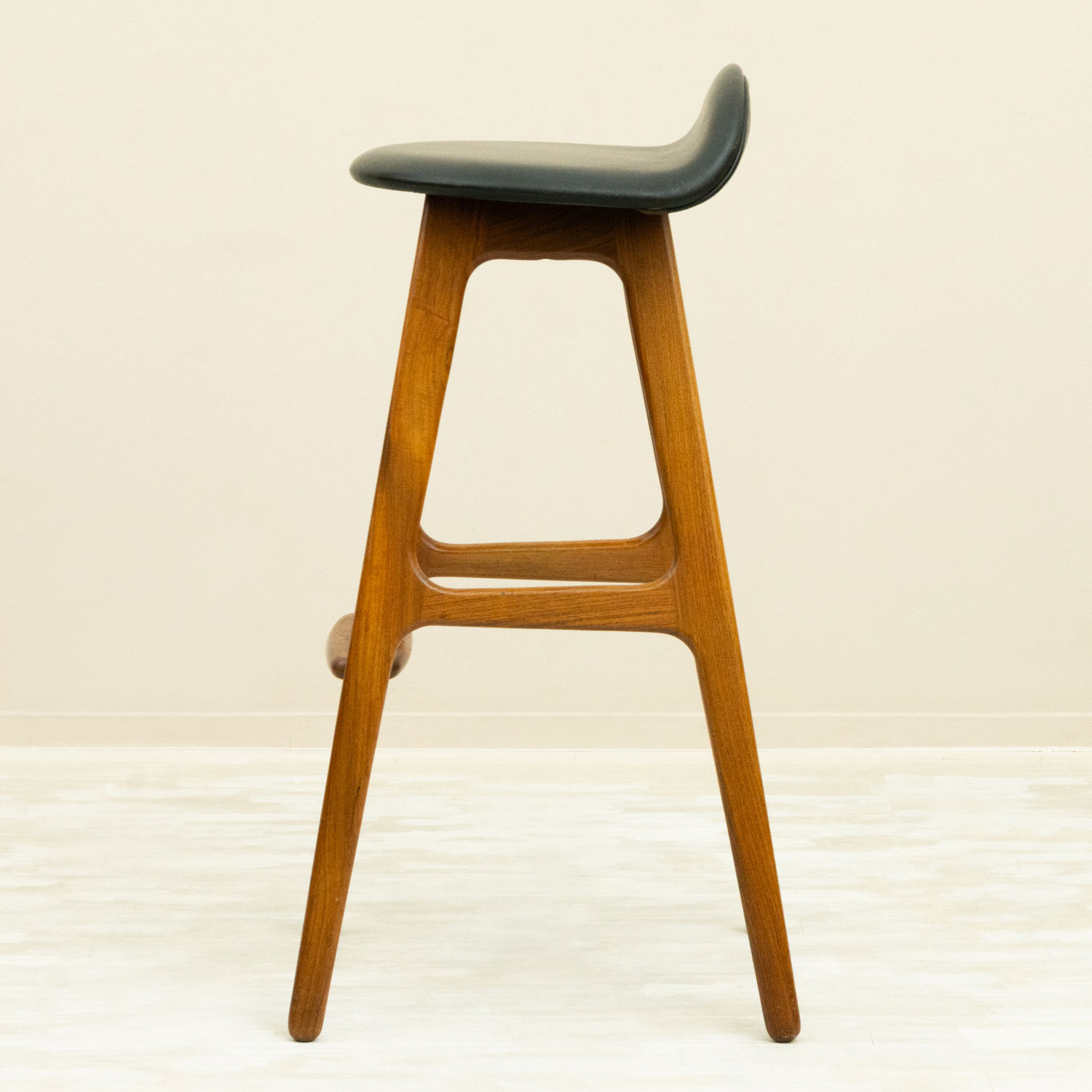 Model 61 Bar Stool by Erik Buck