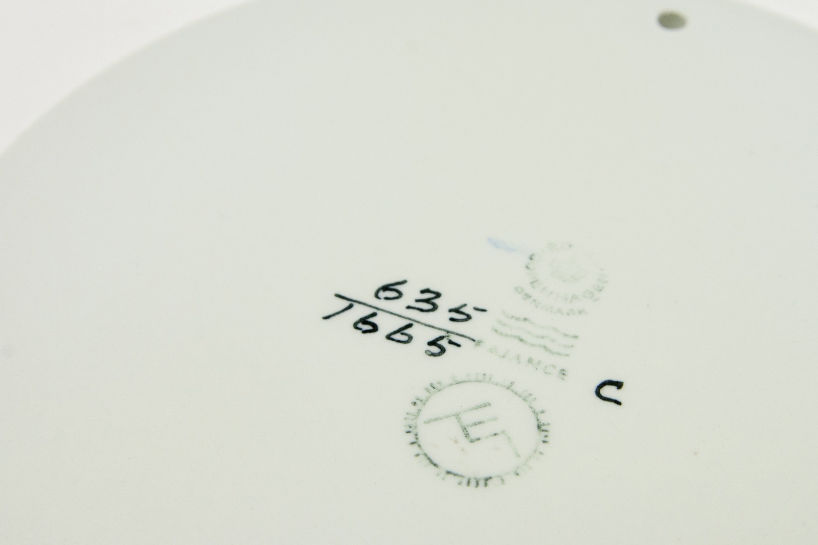 Baca Plate designed by Ellen Malmer