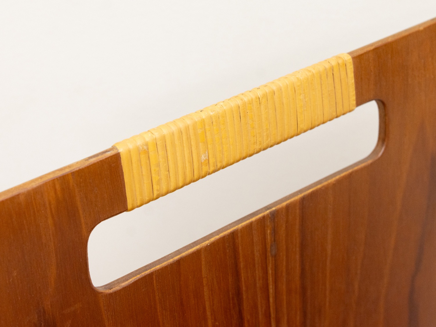 Magazine Rack by Ejnar Larsen & Aksel Bender Madsen�åޥ������å� �������� �̲�������ơ��� �ǥ�ޡ����� �����Ǽ