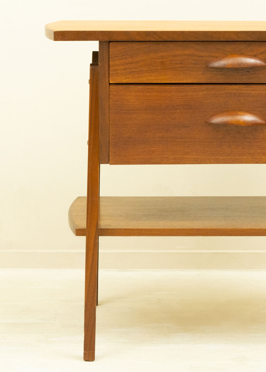 ���⡼��������� �������� ��Teak Small Chest with Divided Drawer & Shelf���̲�������ơ������٥åɥ����ɡ����ظ��������̲��Ѥ����