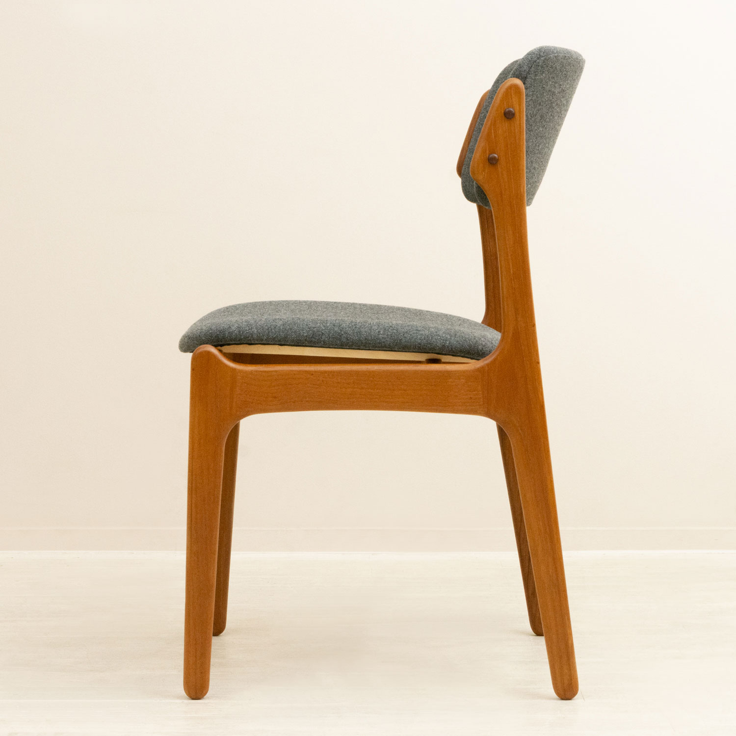 エリック・バック モデル49 ダイニングチェア チーク 北欧ビンテージ