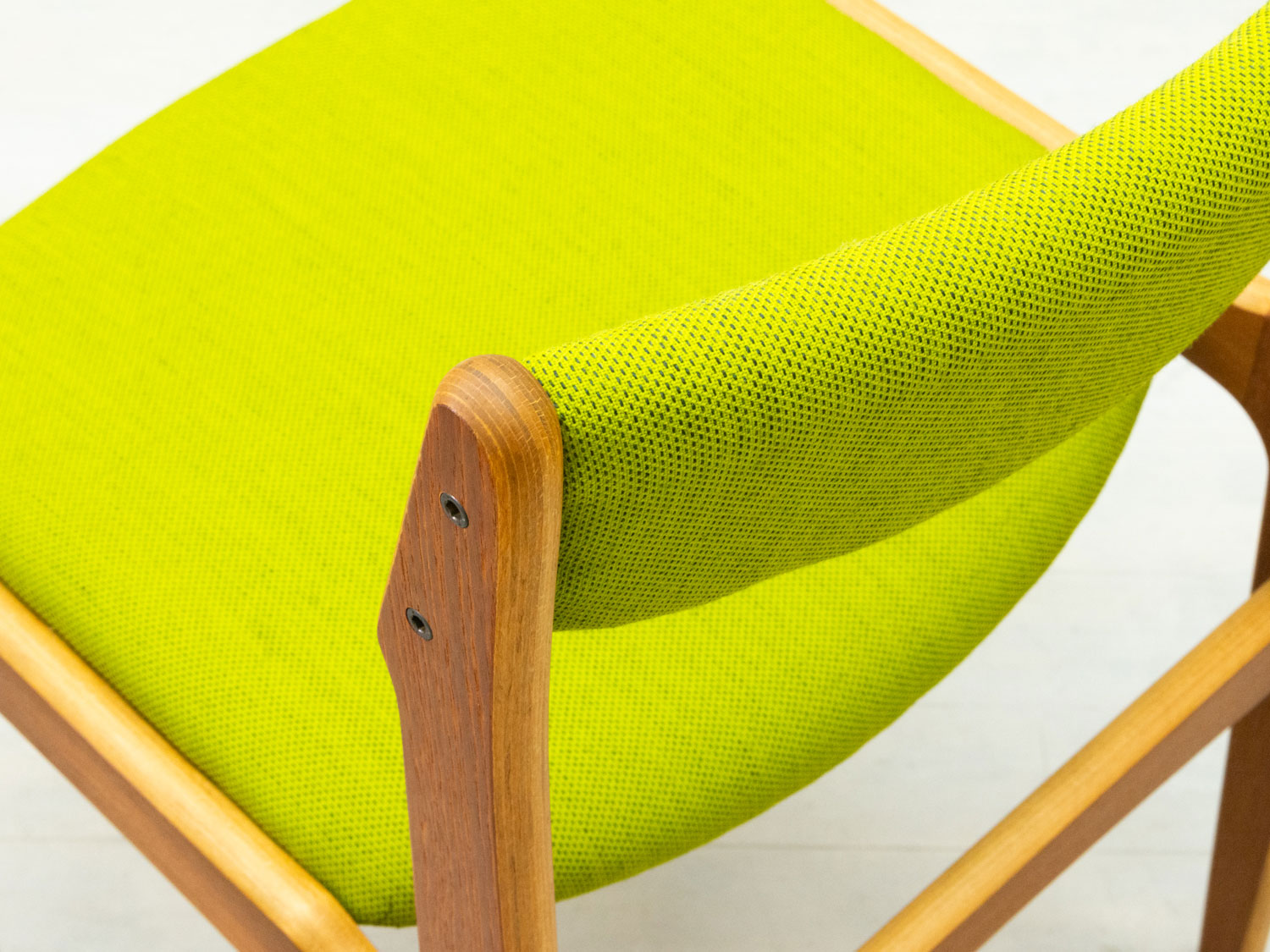 ��2�ӥ��åȡ�Dining Chair