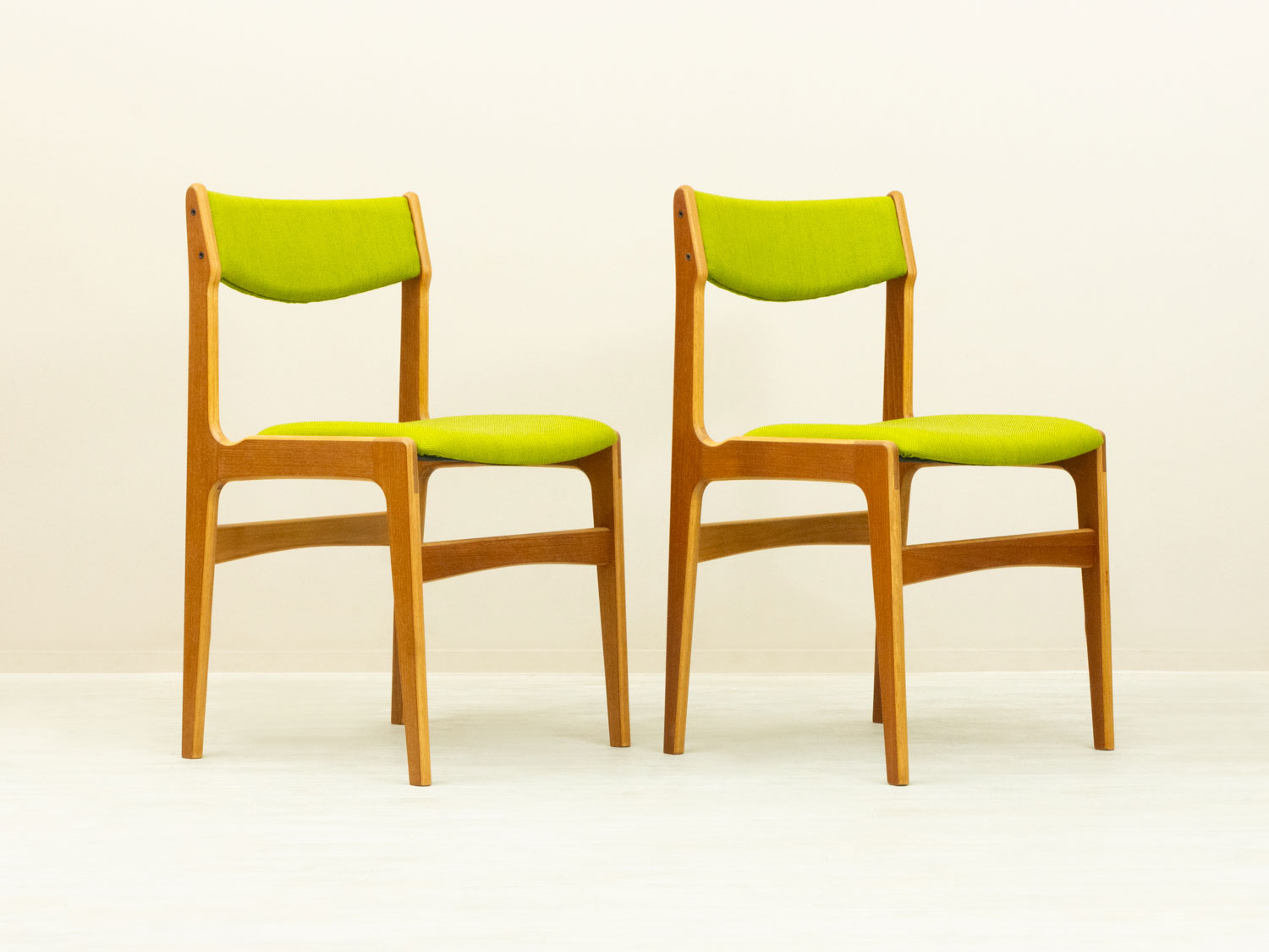��2�ӥ��åȡ�Dining Chair
