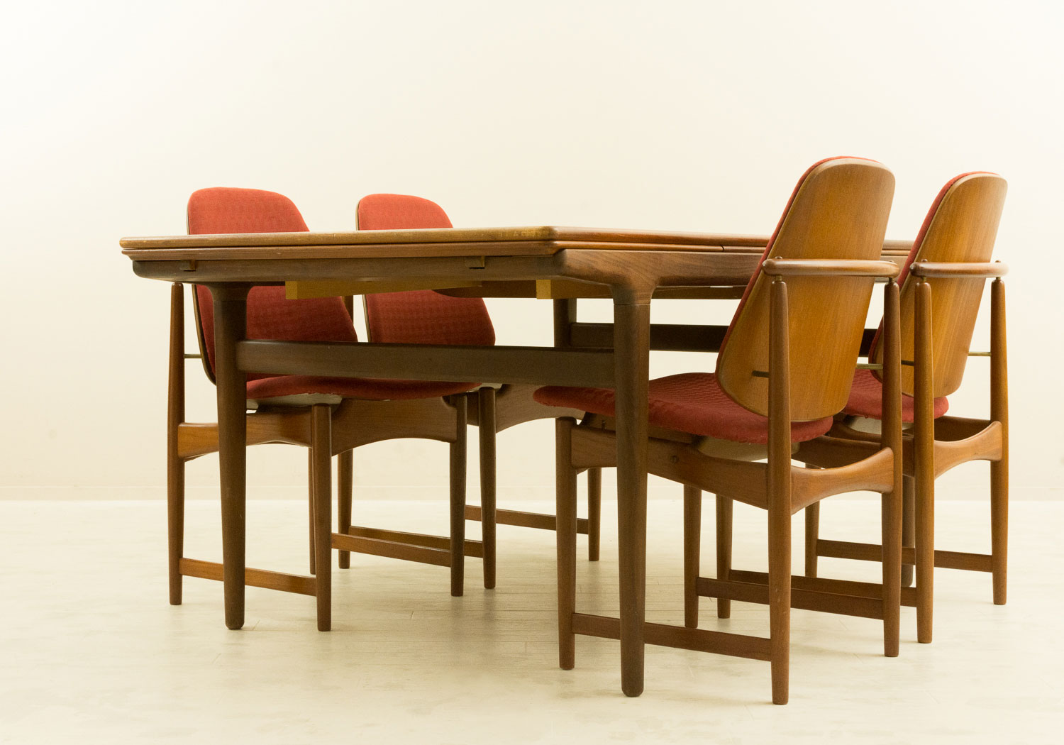 Johannes Andersen(ϥͥ) Extension Dining Table ̲ơơ֥ | ࡦ˥å女ȥ롦˥󥰥ơ֥