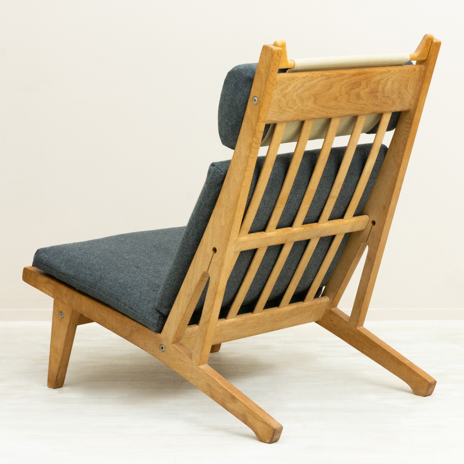 GE375 Easy Chair by Hans J. Wegner(�ϥ󥹡�J���������ʡ�)