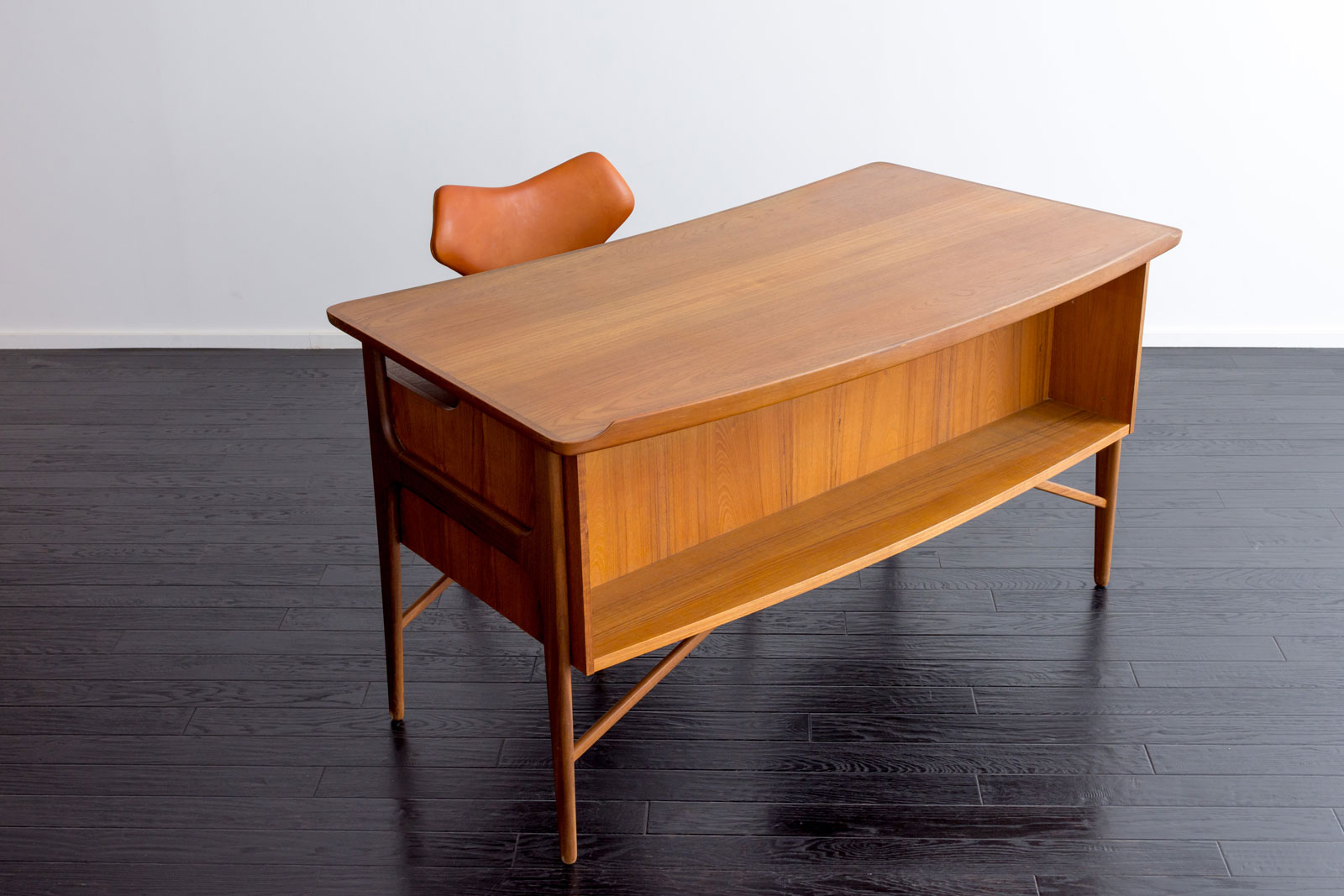 Desk by Svend Age Madsen