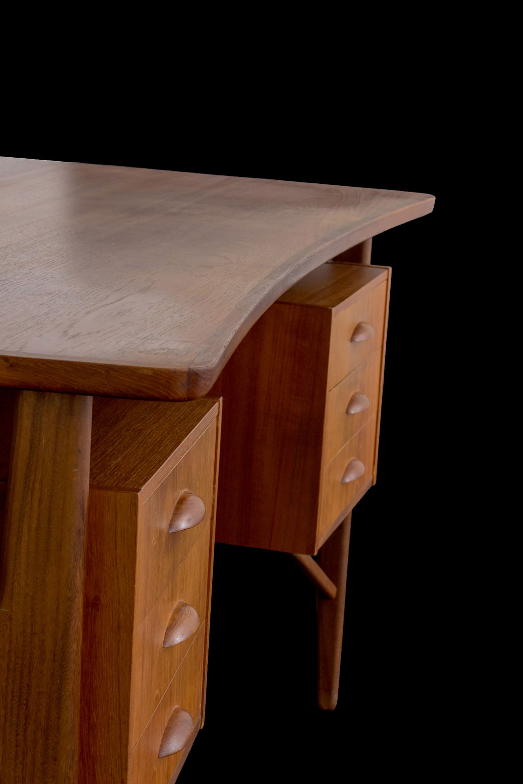 Desk by Svend Age Madsen