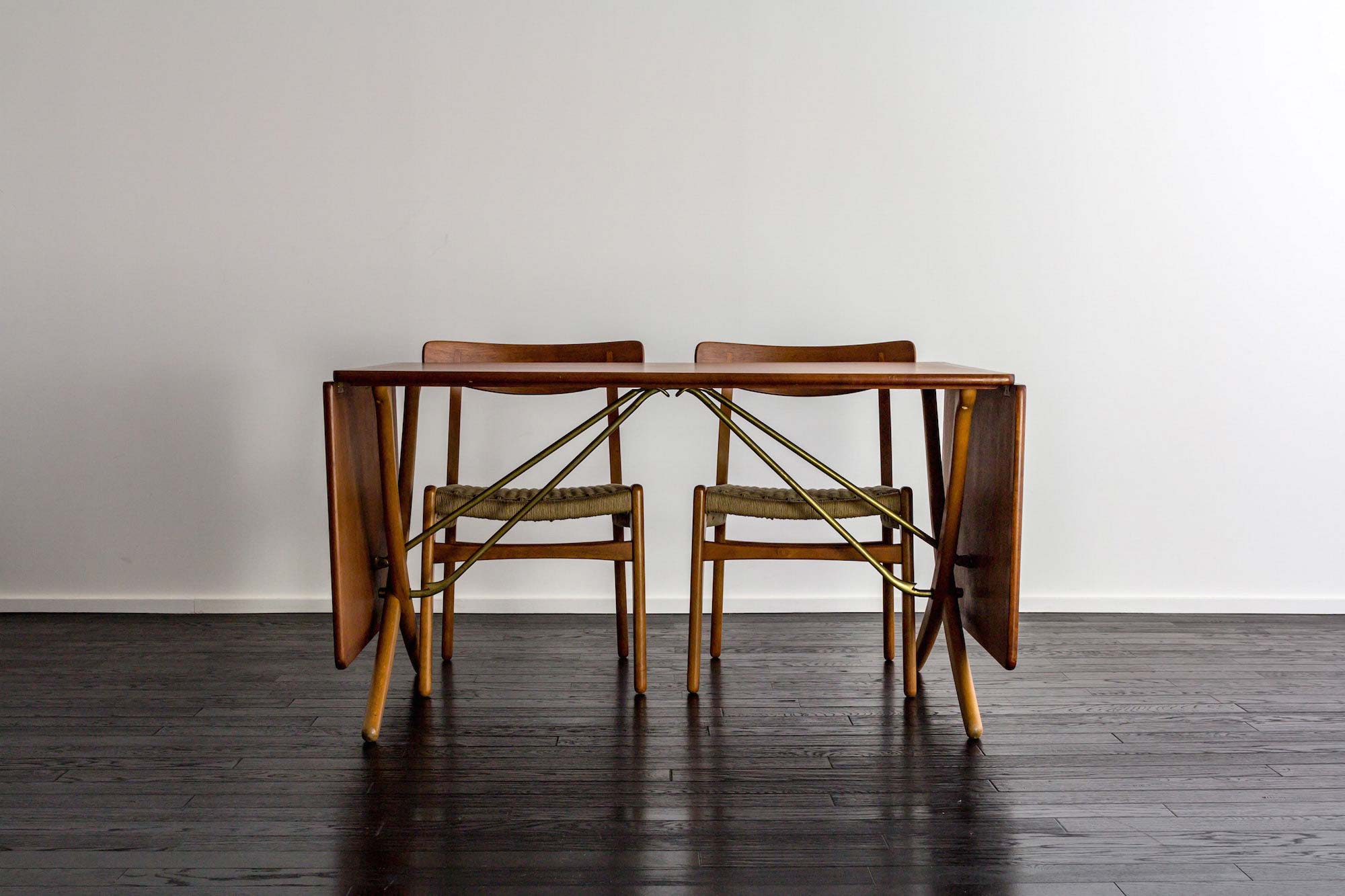 バタフライテーブルAT304 ウェグナーの北欧家具通販