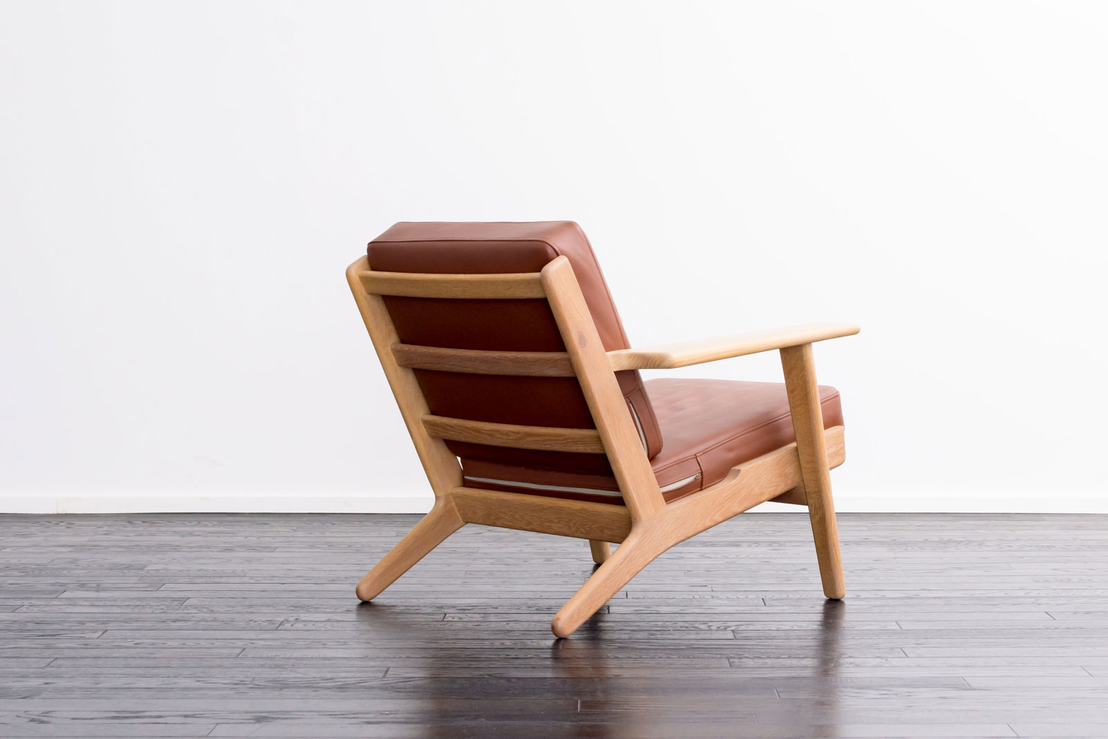 GE290 Easy Chair by Hans J Wegner