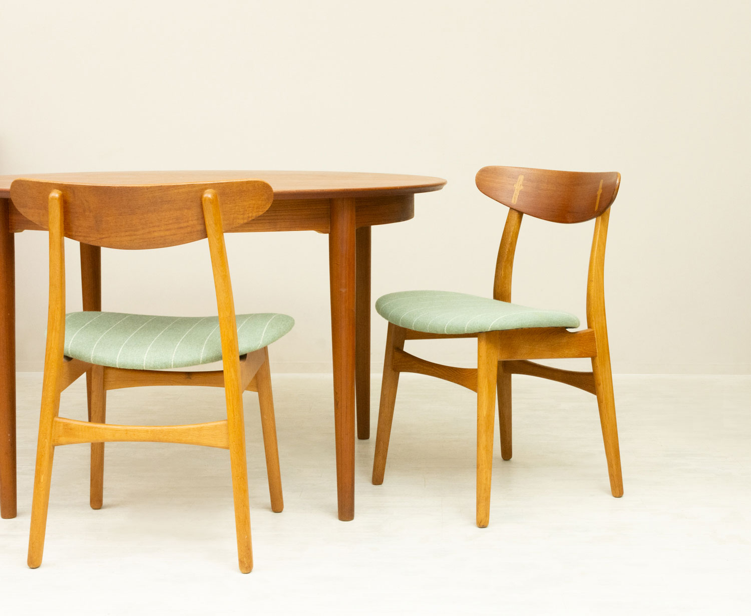 CH30 Dining Chair by Hans J Wegner �ϥ󥹡��������ʡ� CH30 �������åǥ�ޡ����� �̲������˥󥰥�����