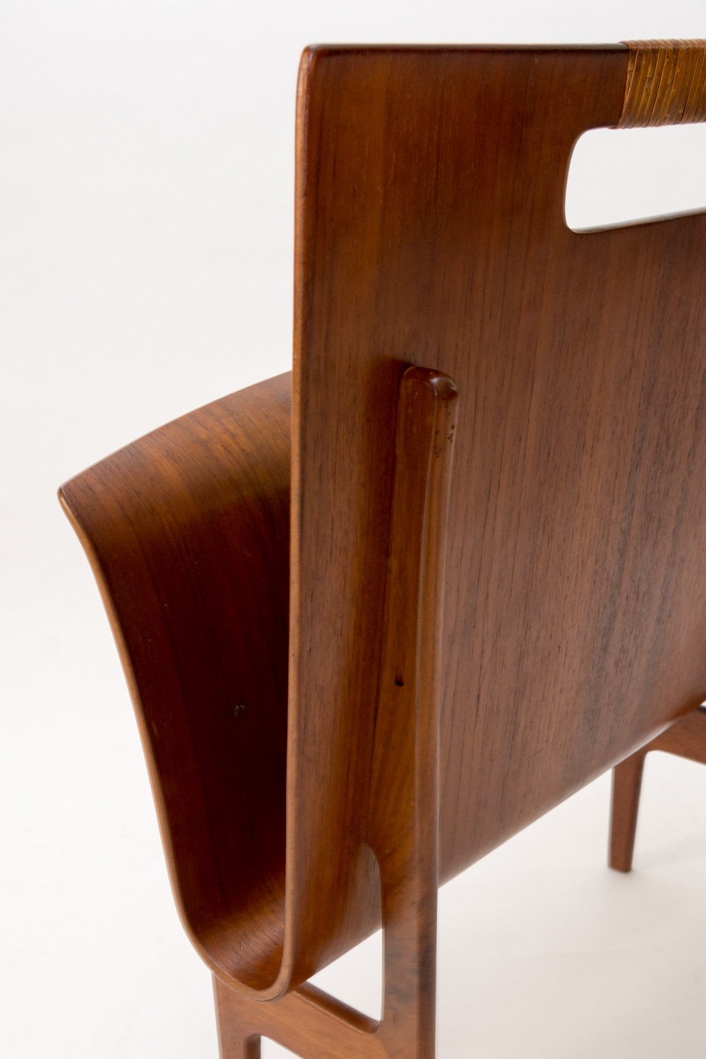 �ޥ������å� �̲�������ơ��� ��������  by Ejnar Larsen & Aksel Bender Madsen��1950ǯ�塿�ǥ�ޡ����ˡ�Scandinavian Vintage Teak Magazine Rack by Ejnar Larsen & Aksel Bender Madsen – 1950s, Denmark