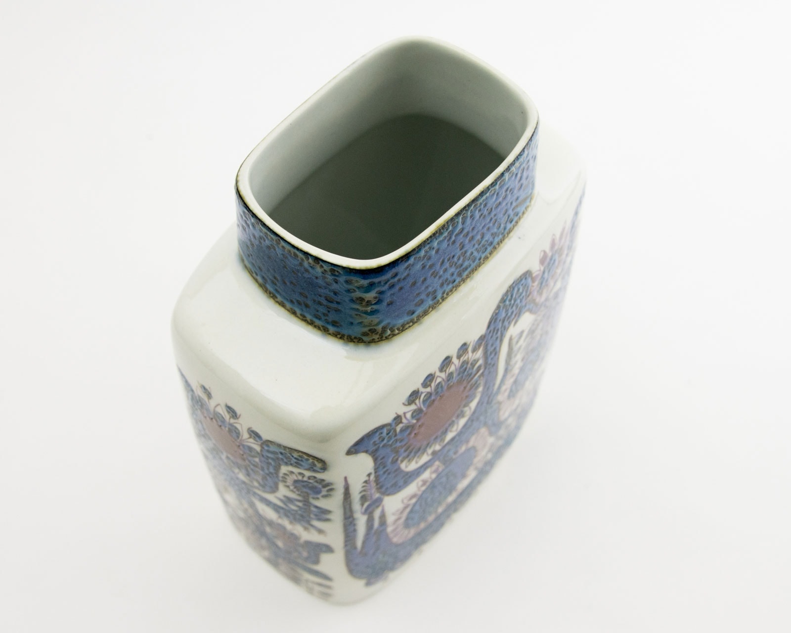 Tenera Vase designed by Berte Jessen