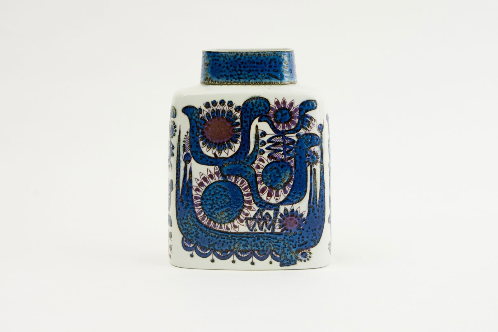 Tenera Vase designed by Berte Jessen