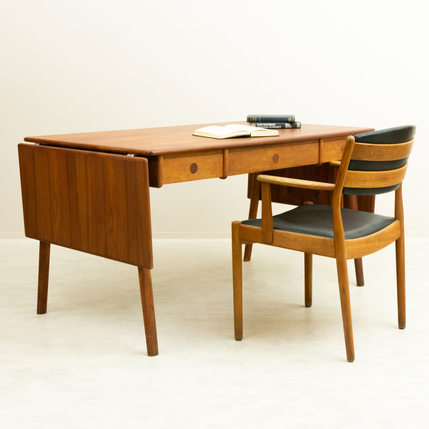 Poul M Volther(�ݡ��롦�����륿��) Desk �̲�������ơ��� | �������ࡦ�������ࡦ�ǥ���