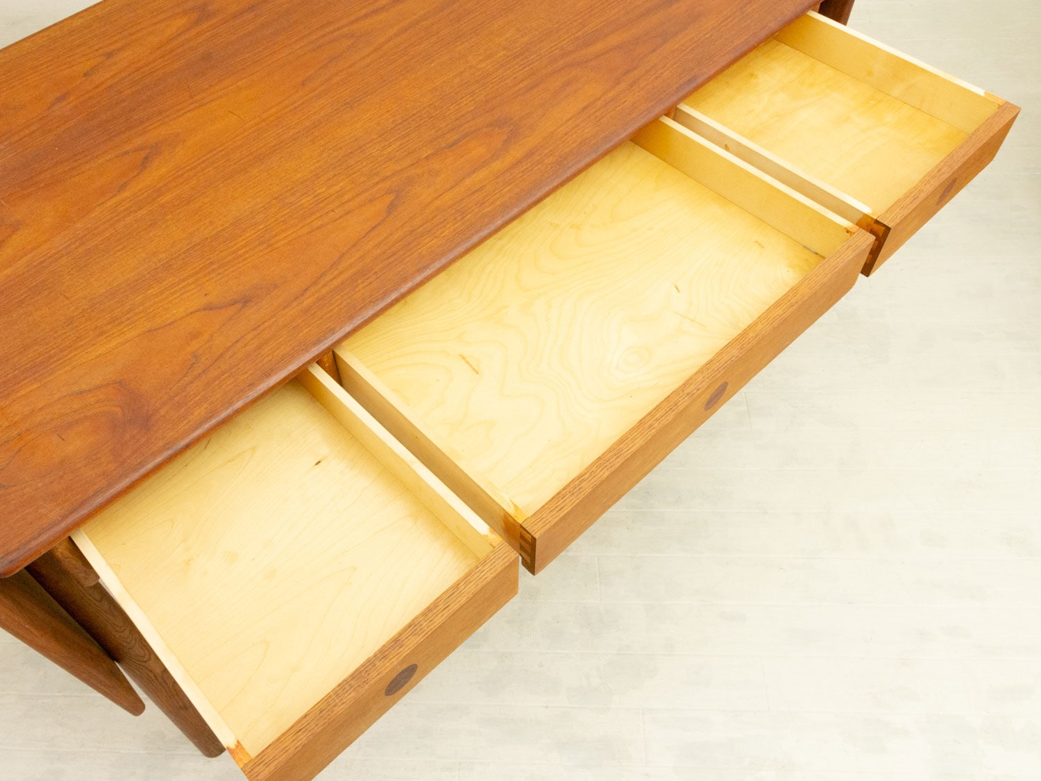 Poul M Volther(�ݡ��롦�����륿��) Desk �̲�������ơ��� | �������ࡦ�������ࡦ�ǥ���