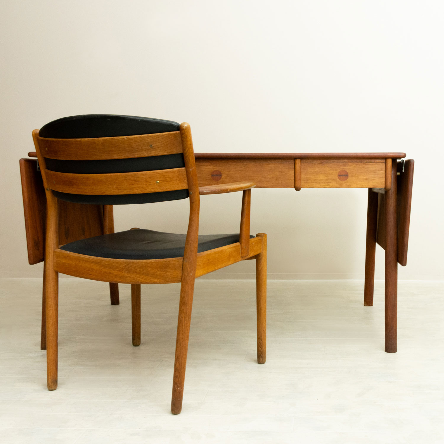 Poul M Volther(�ݡ��롦�����륿��) Desk �̲�������ơ��� | �������ࡦ�������ࡦ�ǥ���