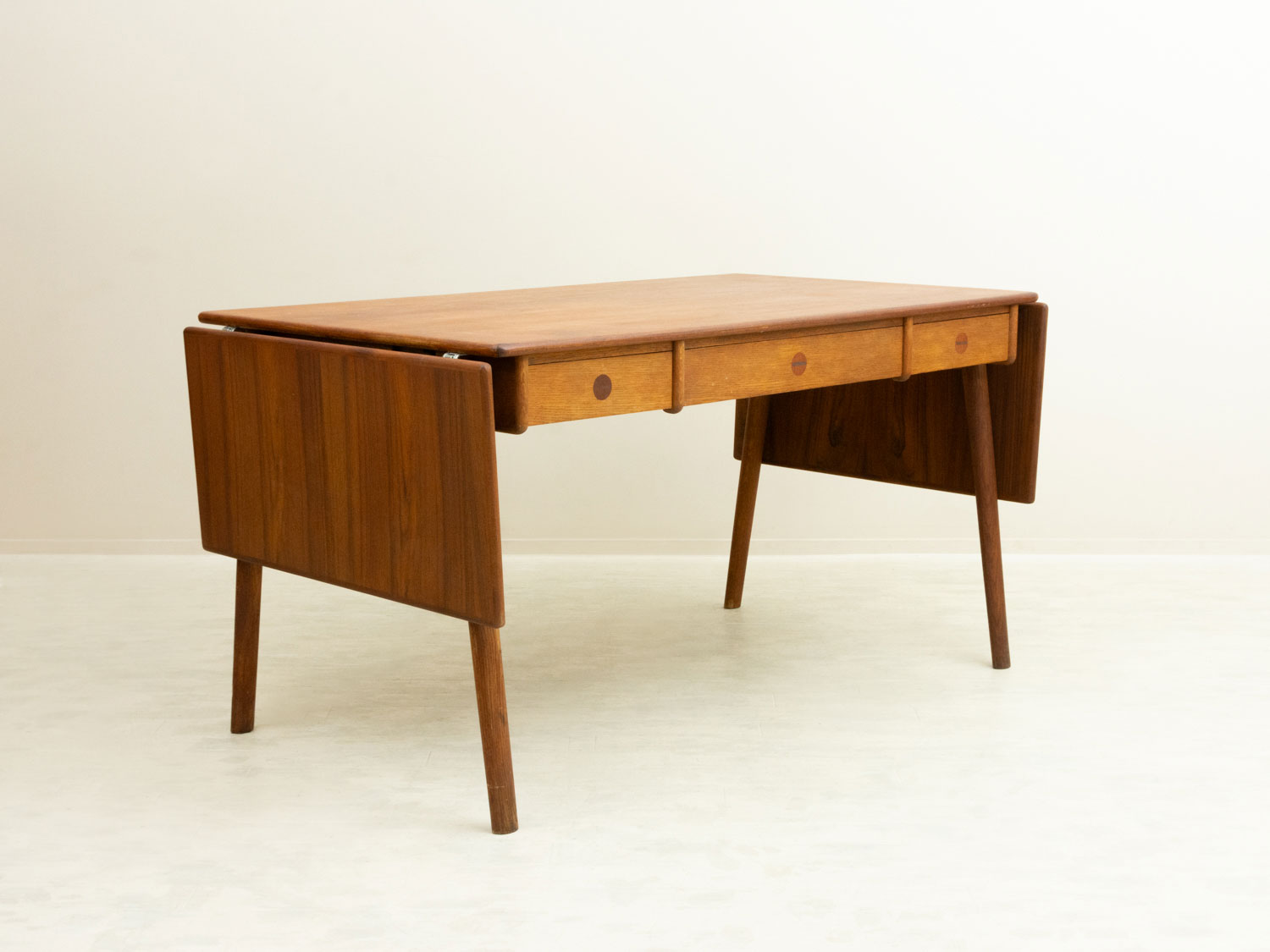 Poul M Volther(�ݡ��롦�����륿��) Desk �̲�������ơ��� | �������ࡦ�������ࡦ�ǥ���