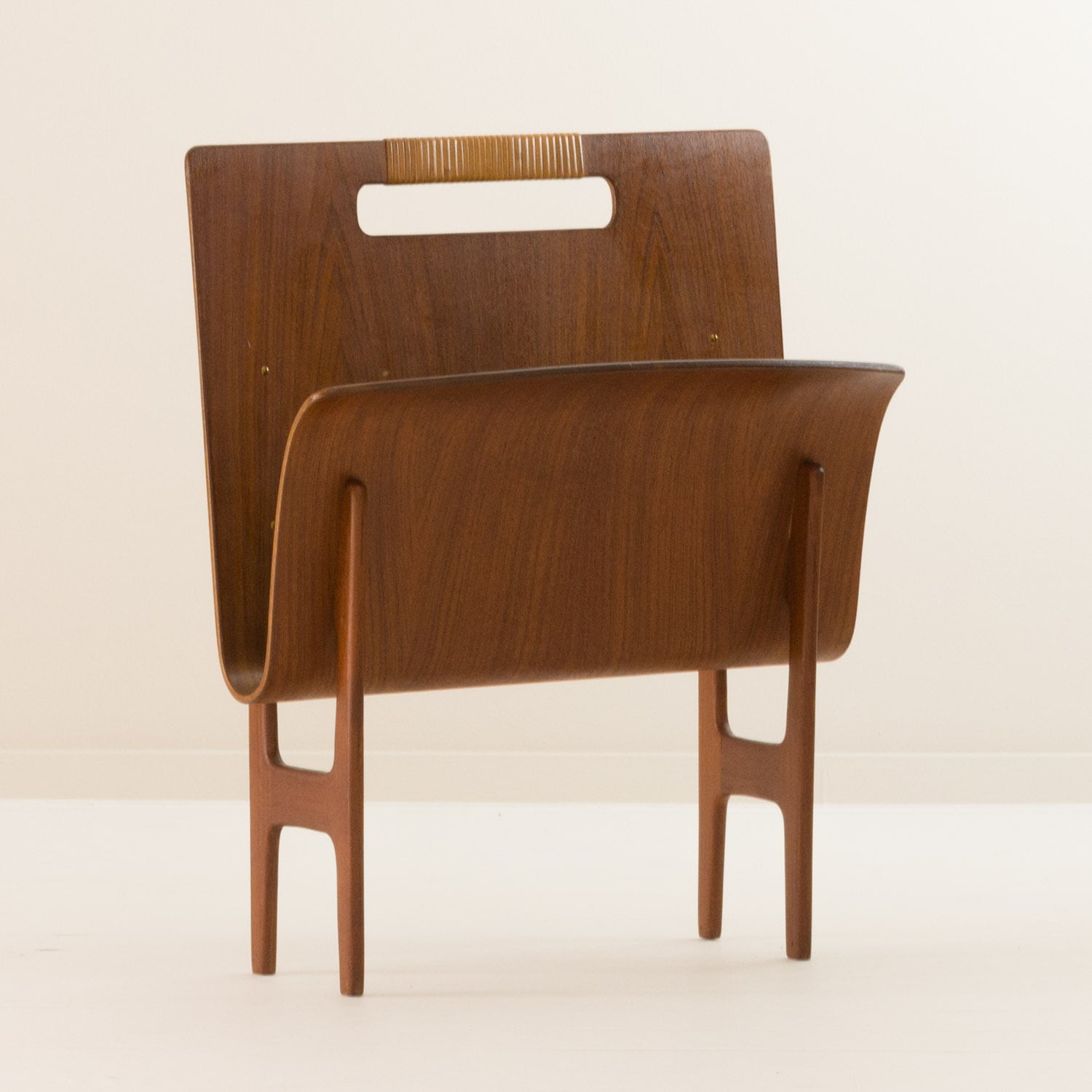 北欧家具 チーク製ヴィンテージマガジンラック Magazine Rack Ejnar Larsen & Aksel Bender Madsen チーク 北欧
