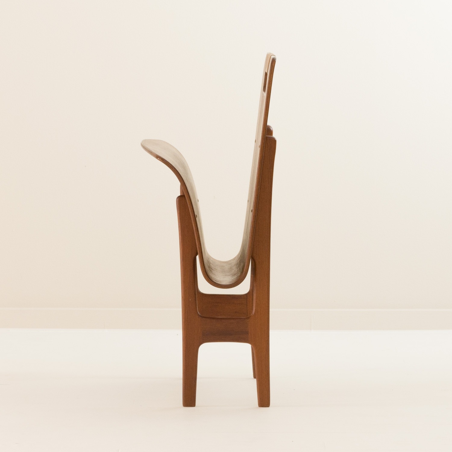 Magazine Rack Ejnar Larsen & Aksel Bender Madsen チーク 北欧