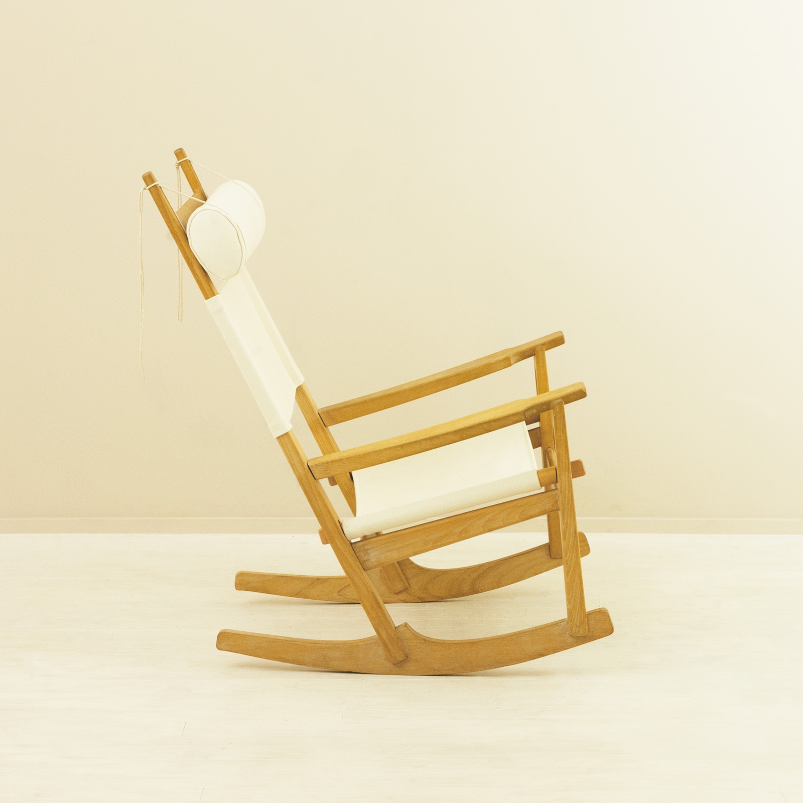 GE673 Keyhole Rocking Chair Hans J Wegner 北欧家具 通販 CLOVERSKY