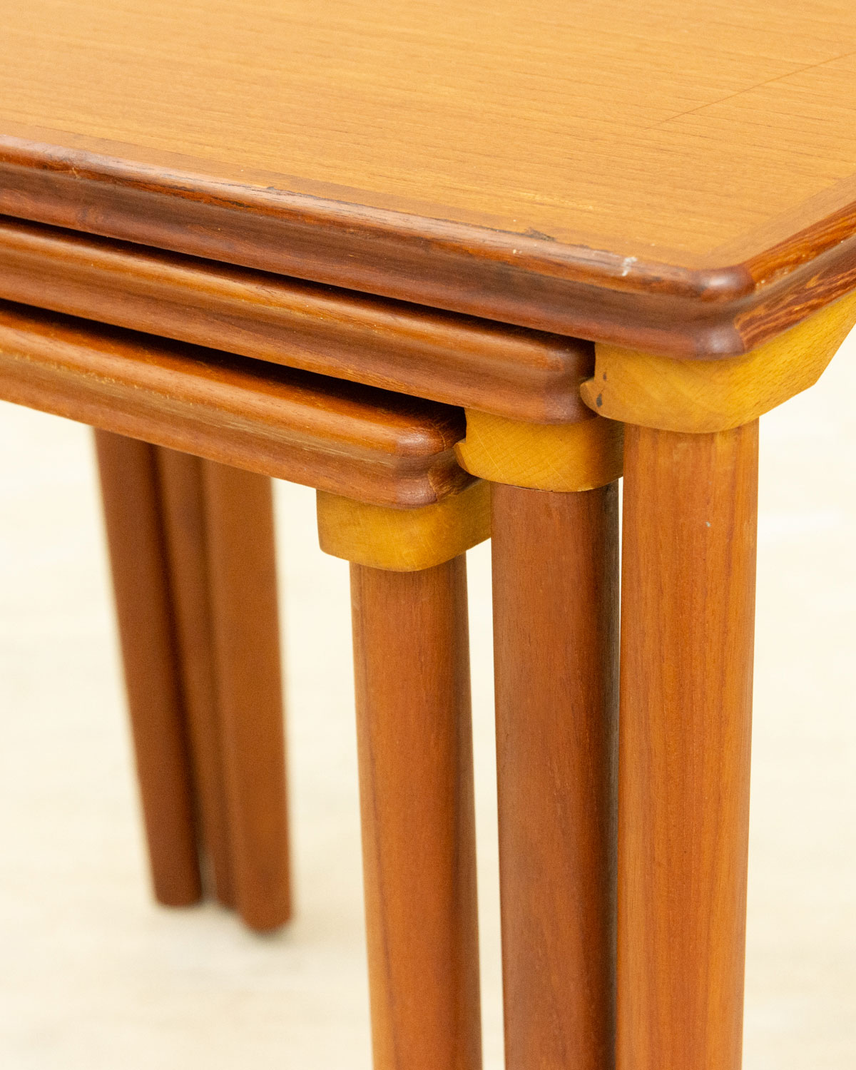 E.W. Bach �ǥ����� �ͥ��ȥơ��֥��Teak Nesting Tables by E.W. Bach for M?belfabrikken Toften��1960ǯ�塿�̲�������ơ�����3�����åȡ�