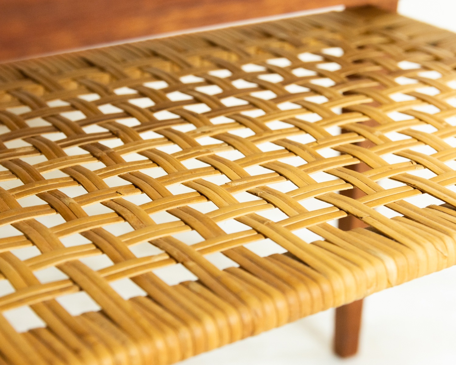 Small Table by Severin Hansen Jr(���֥�󡦥ϥ󥻥�)