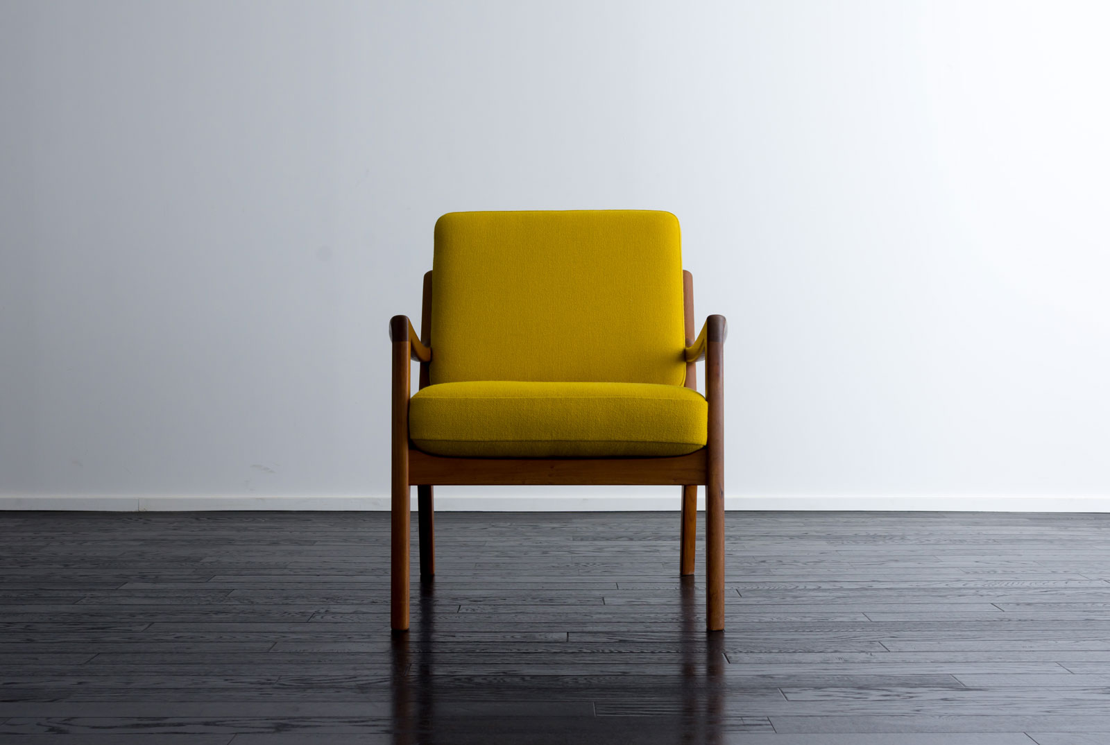 Senetor Chair by Ole Wanscher