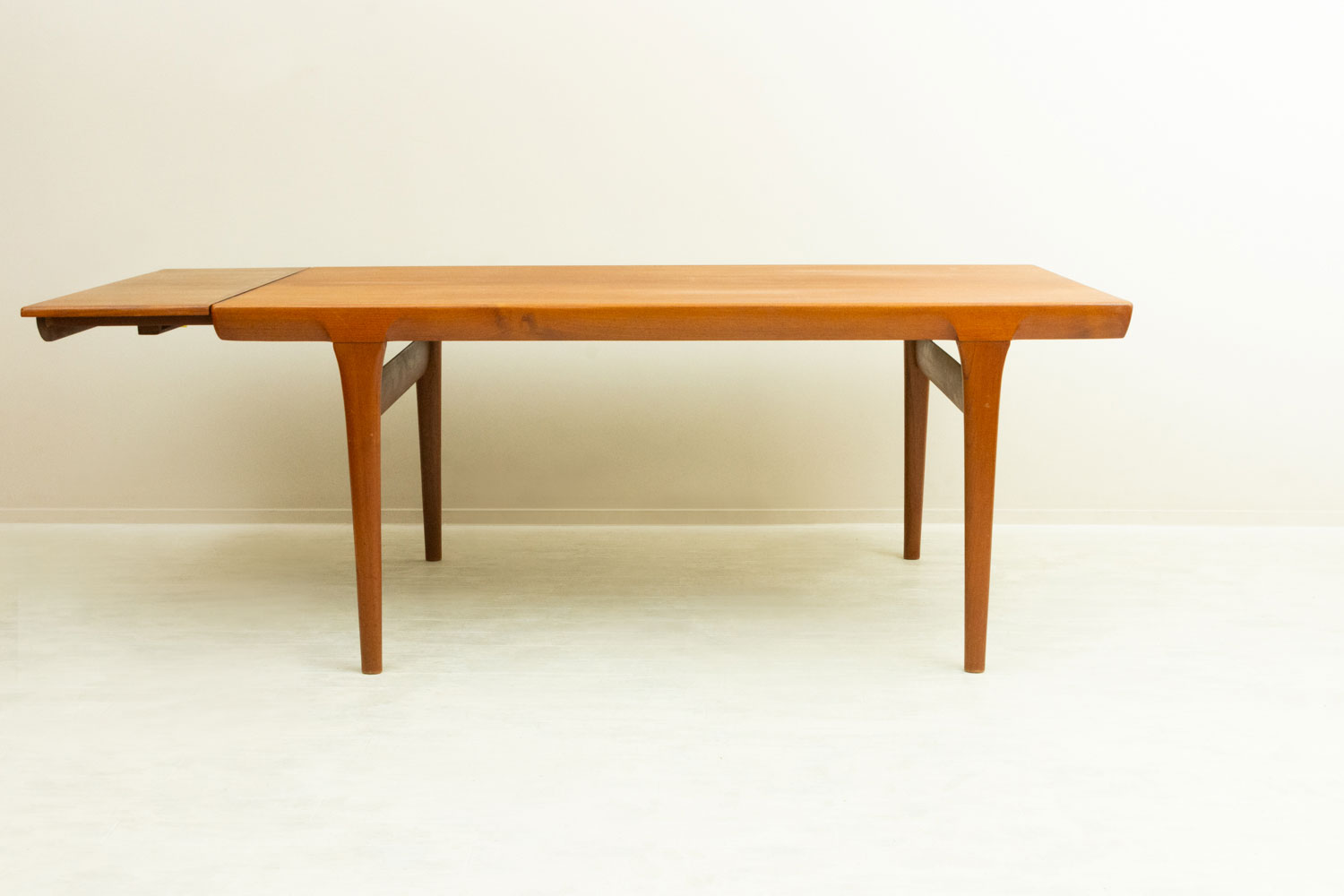Ib Kofod Larsen (���֡����ե����ɡ��顼����)Dining Table �̲�������ơ����ơ��֥� | 1960ǯ�塦�������ࡦ�����˥󥰥ơ��֥�